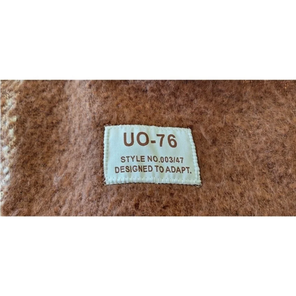 Urban Outfitters Fuzzy Blanket Scarf Wrap Brown Cream  NWT